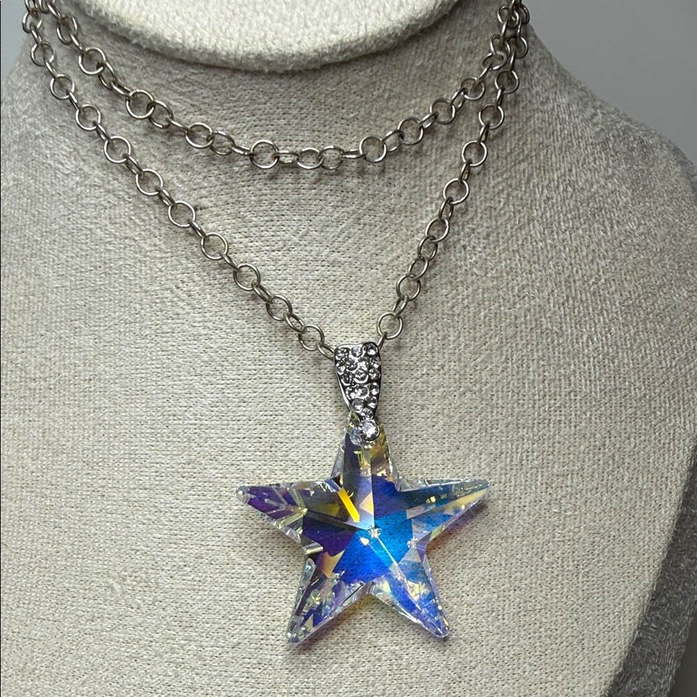 Cute Aurora Borealis Silver tone Star crystal Pendant Necklace 19 inches